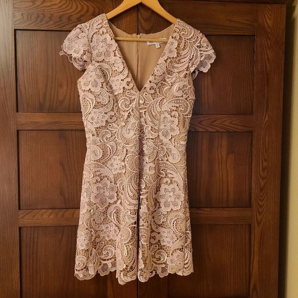 Dress the Population Juliette Romper - Picture 2 of 13